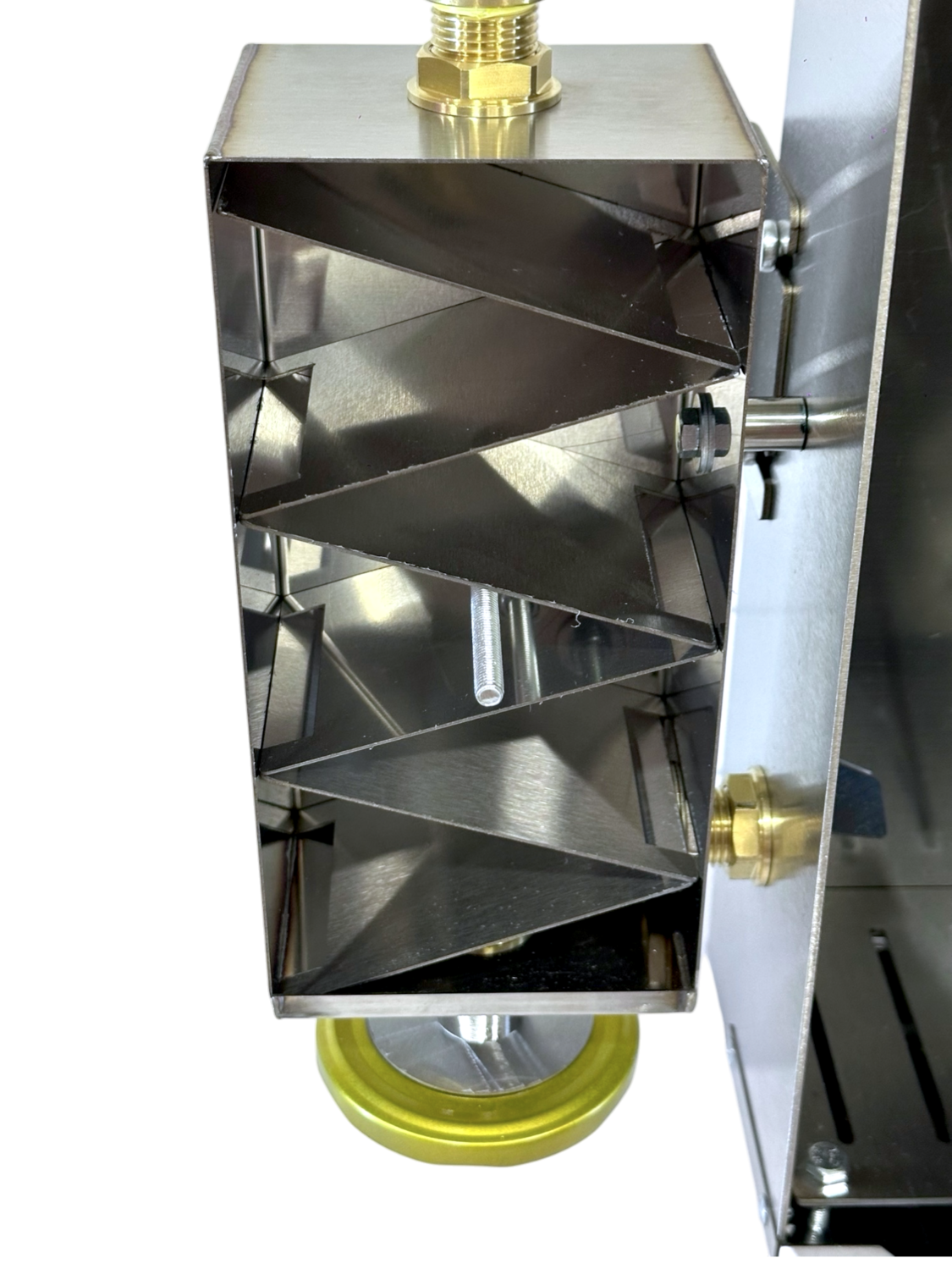 <span style="font-weight: bold;">Площадь съемных пластин очистки и охлаждения — 600 квадратных сантиметров!</span>